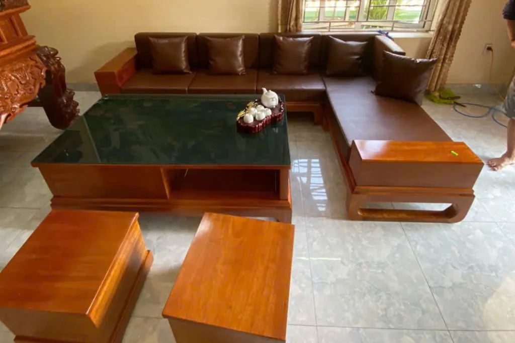 Dự án thi công khung tranh, kệ tivi, sofa gỗ dổi 