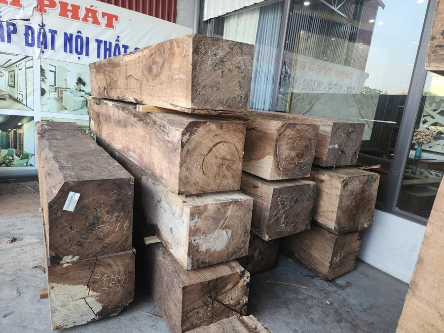 Gỗ hương xám