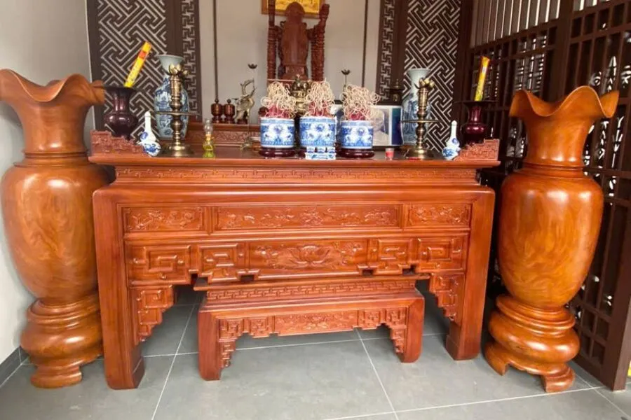 Lục bình gỗ gõ