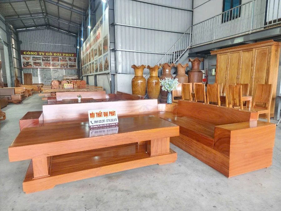Sofa nguyên khối gỗ gõ pachy đỏ